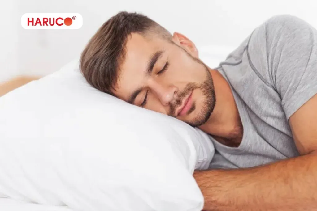 chữa gù lưng khi ngủ bằng cách ngủ đúng tư thế