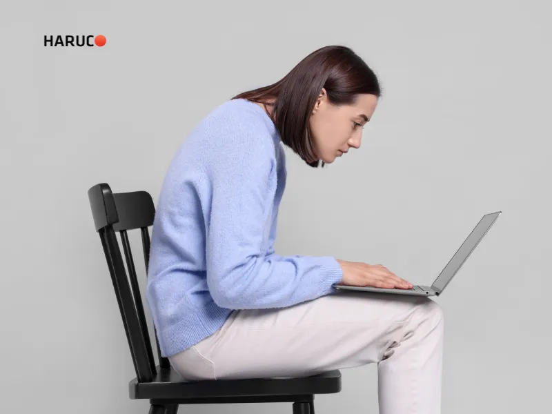 vẹo cột sống do ngồi sai tư thế