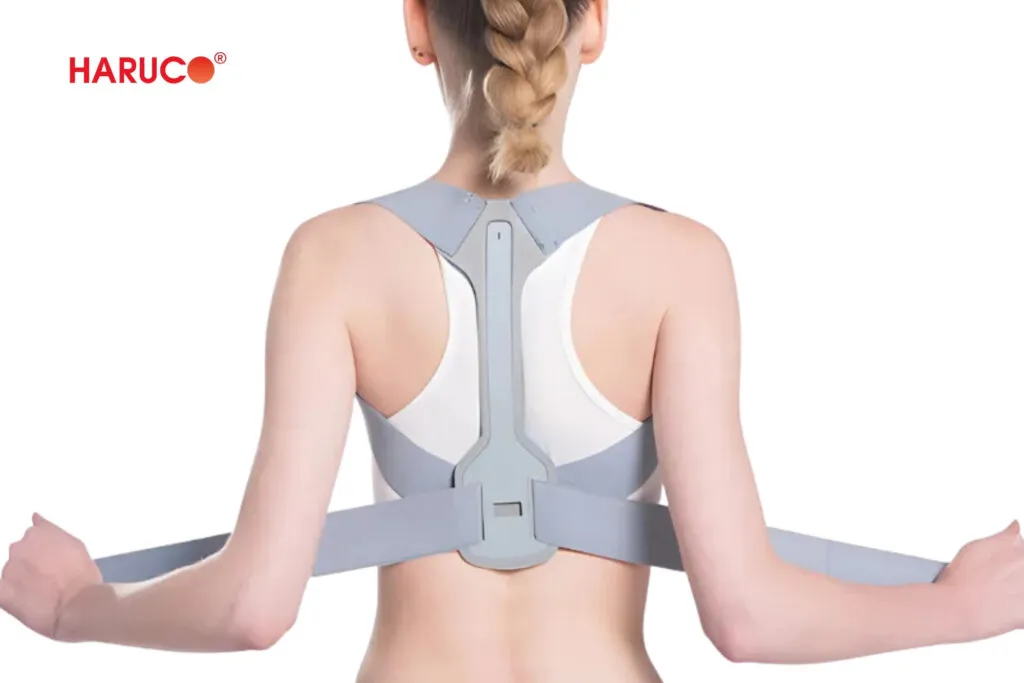 Nên đeo đai chống gù lưng bao lâu