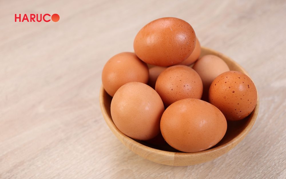 Ưu tiên trứng gà luộc, hấp để giữ trọn vẹn được dưỡng chất