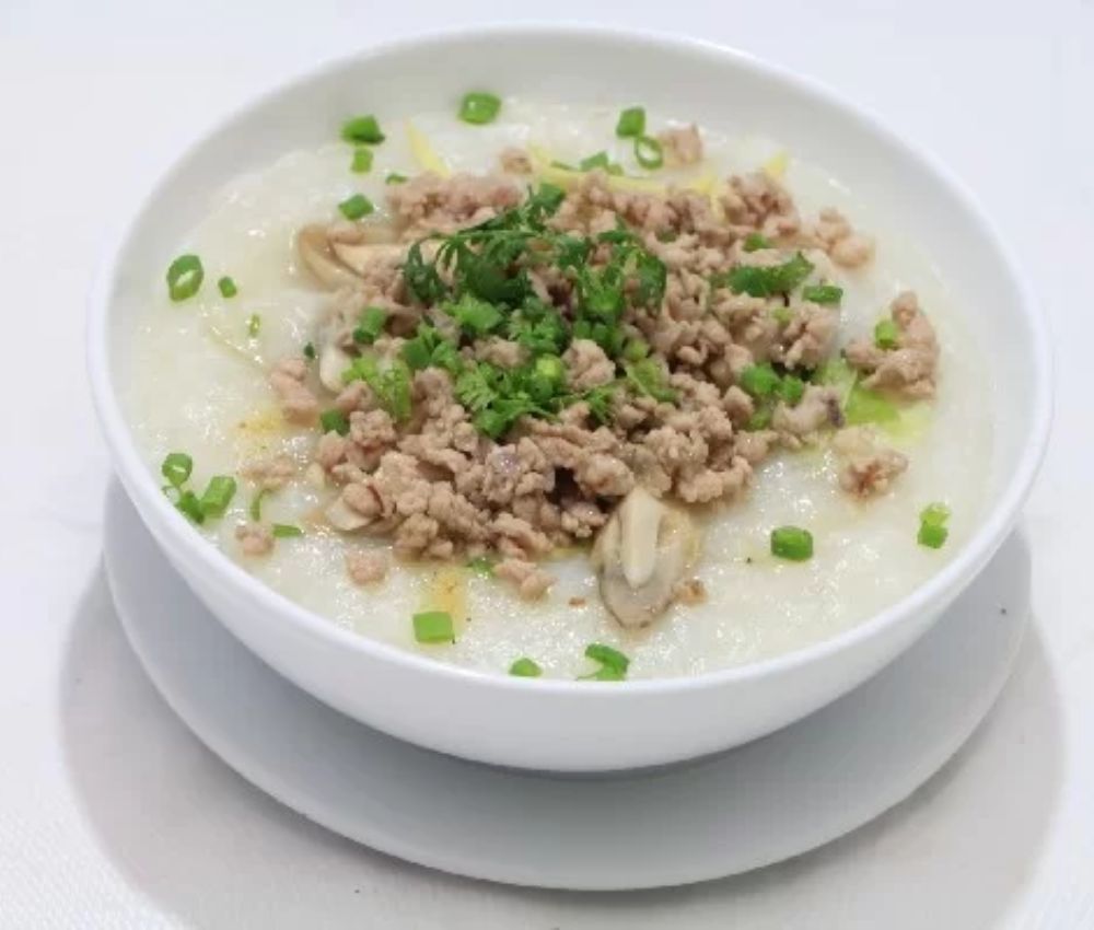 Cháo thịt bằm bao nhiêu calo? Giải đáp chỉ số calo và cách ăn không lo tăng cân