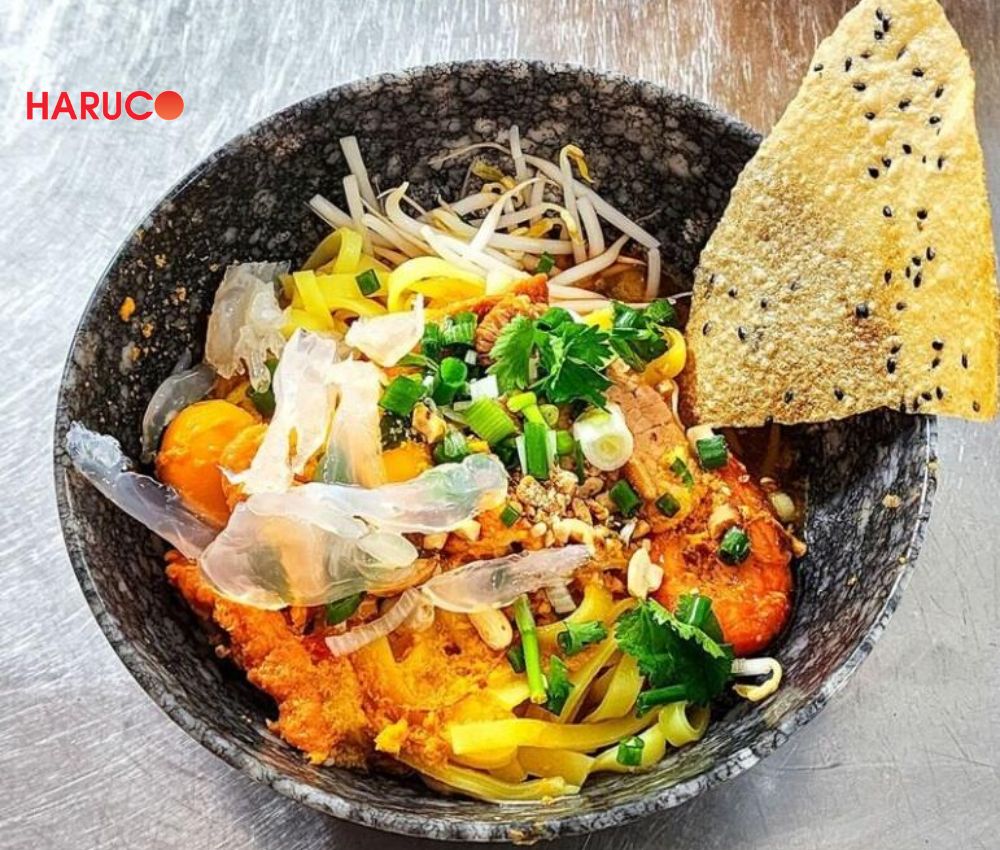 Ăn mì quảng vào bữa chính không gây béo