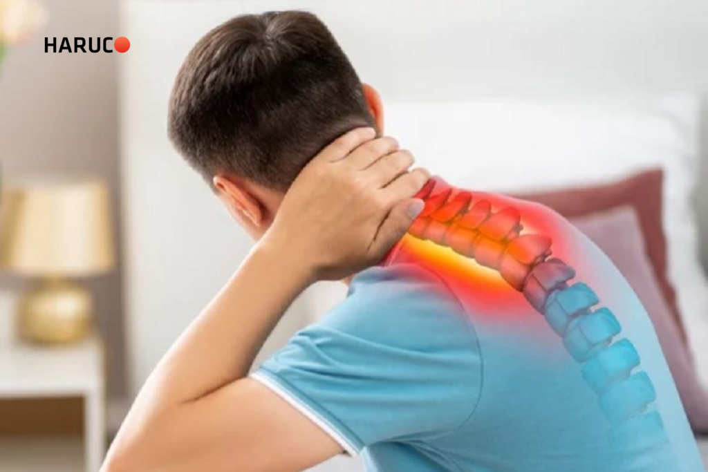 Tê bì ngón chân ngón tay có thể liên quan đến dây thần kinh bị chèn ép, thường gặp ở vùng cổ, vai hoặc tay chân