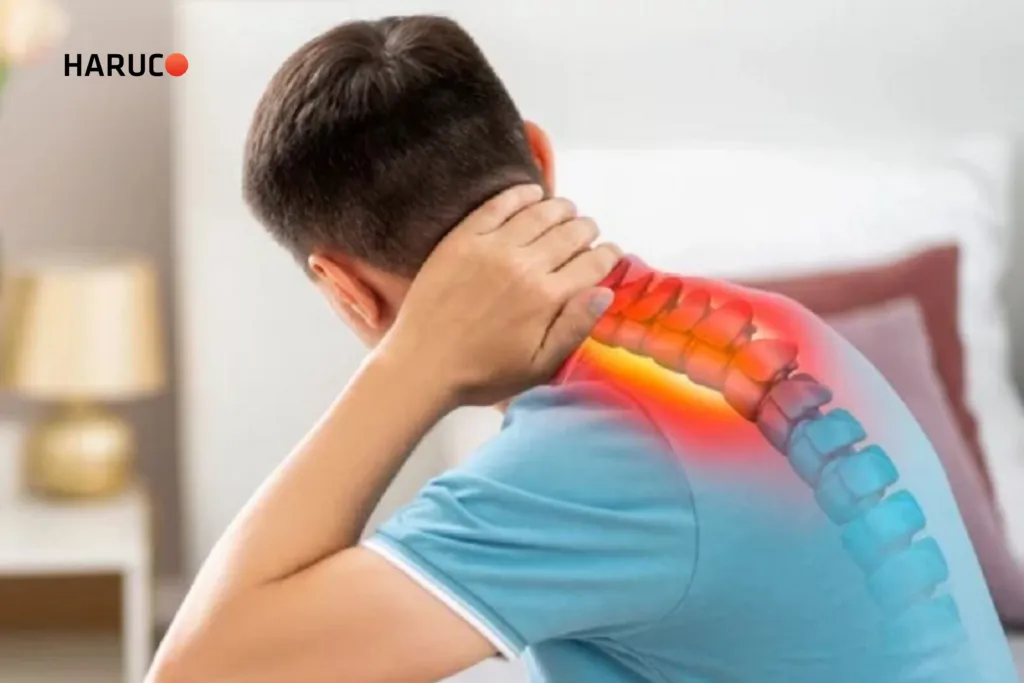 Tê bì ngón chân ngón tay có thể liên quan đến dây thần kinh bị chèn ép, thường gặp ở vùng cổ, vai hoặc tay chân