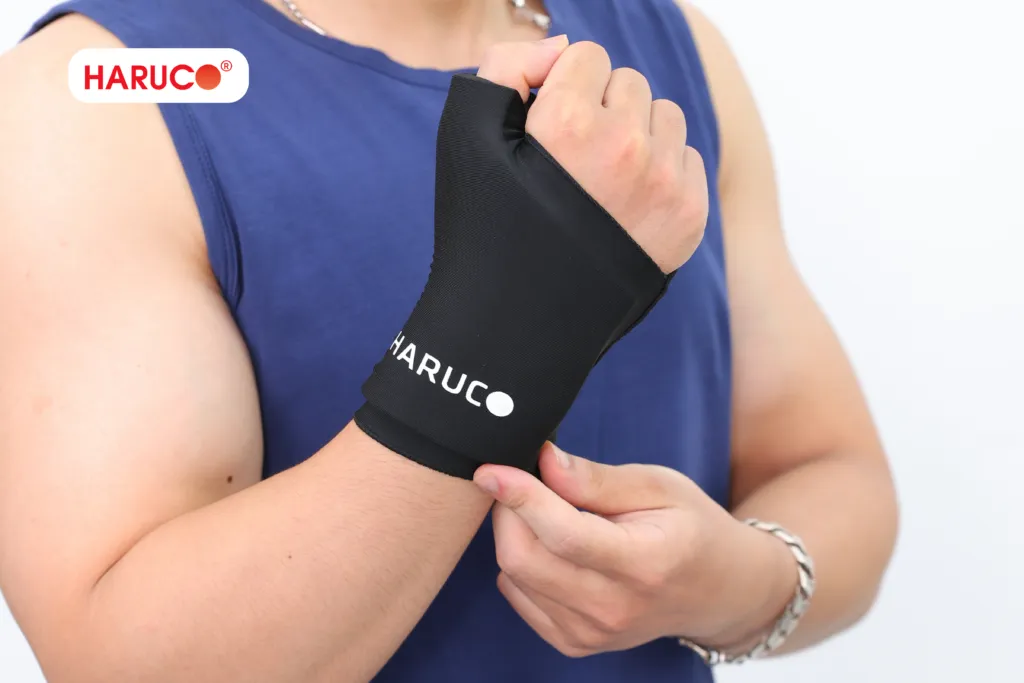 Đai cổ tay gel chườm nóng lạnh Haruco HRC-05-4
