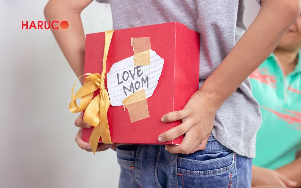 Chuẩn bị trước thời gian tặng quà cho mẹ sẽ giúp tạo nên sự bất ngờ trọn vẹn