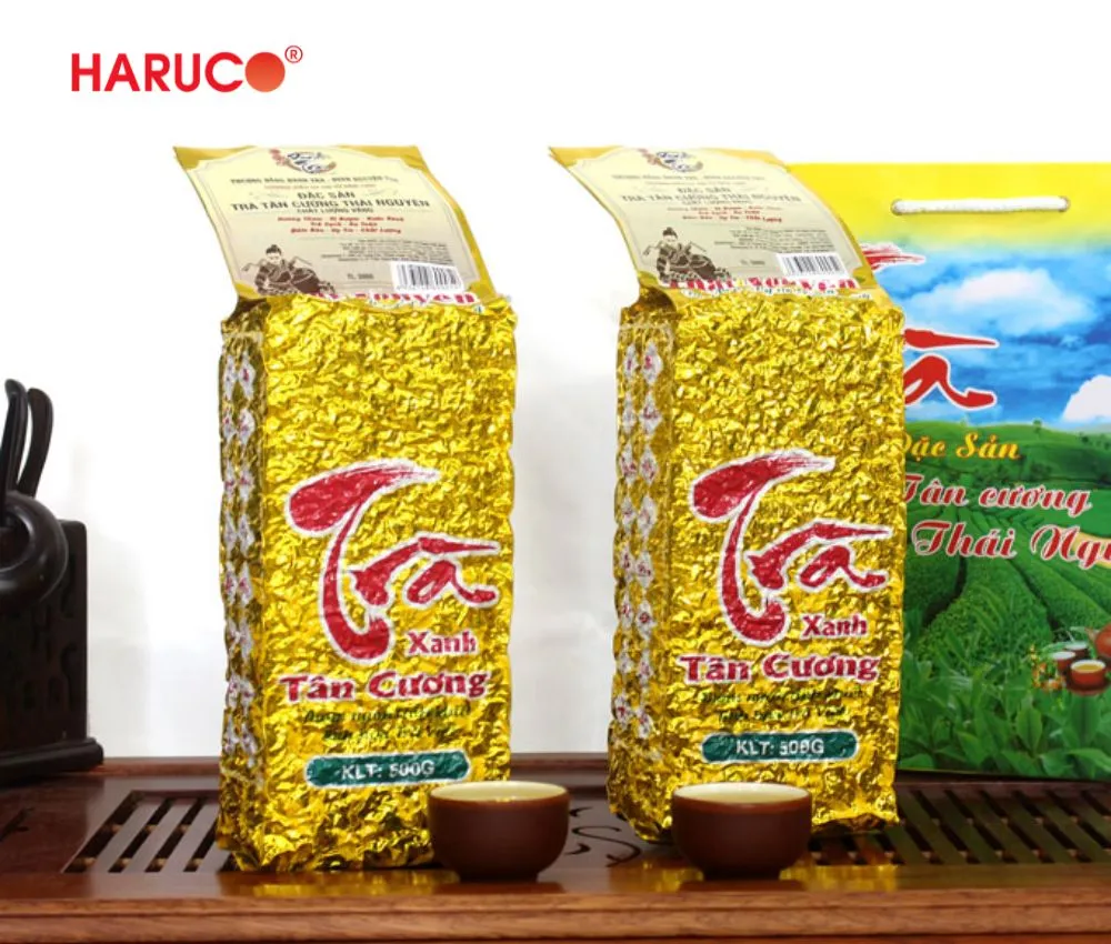 Tặng đặc sản quê hương giúp cuộc trò chuyện trở nên gần gũi hơn