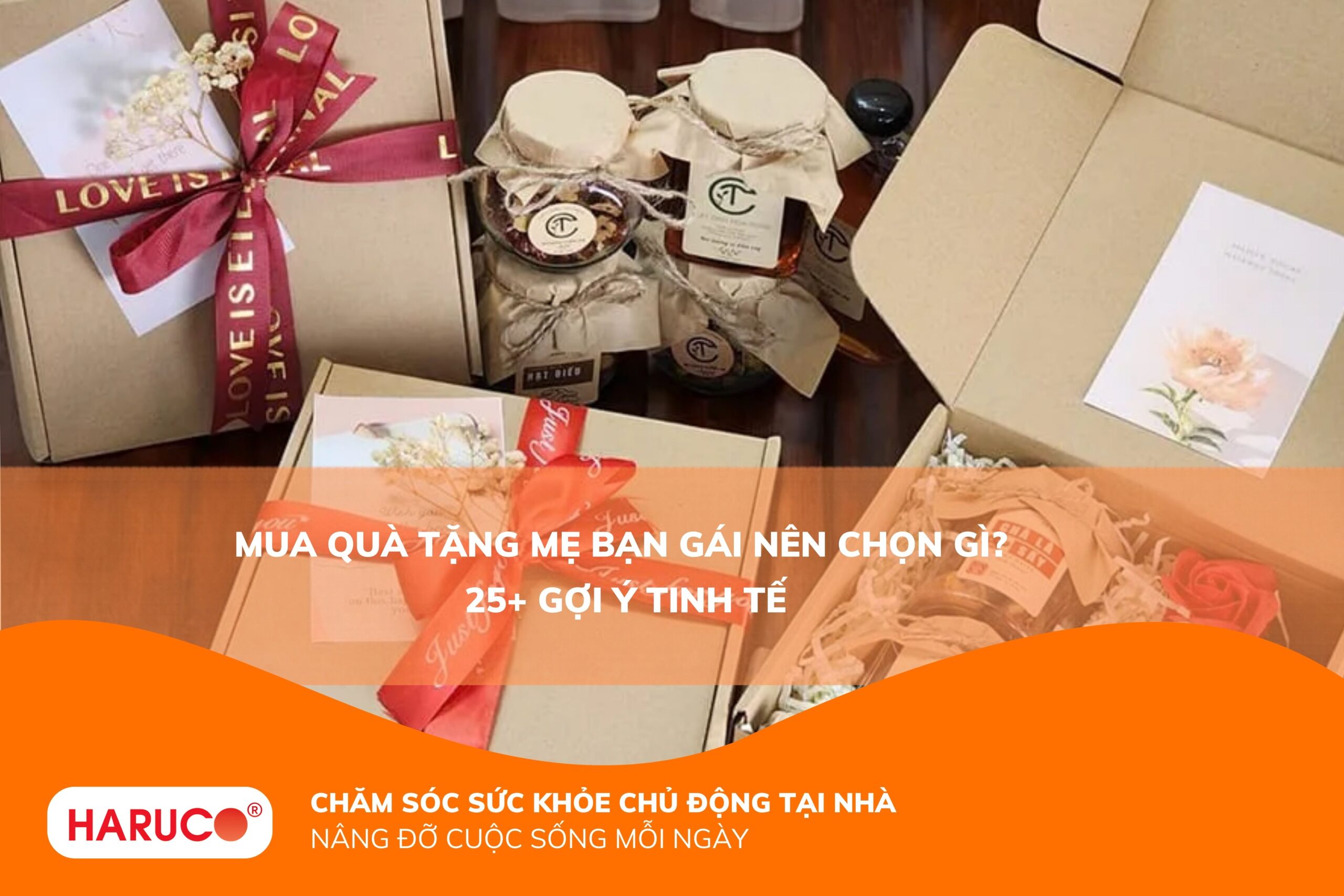 Mua quà tặng mẹ bạn gái nên chọn gì? Top 25+ món quà giúp ghi điểm