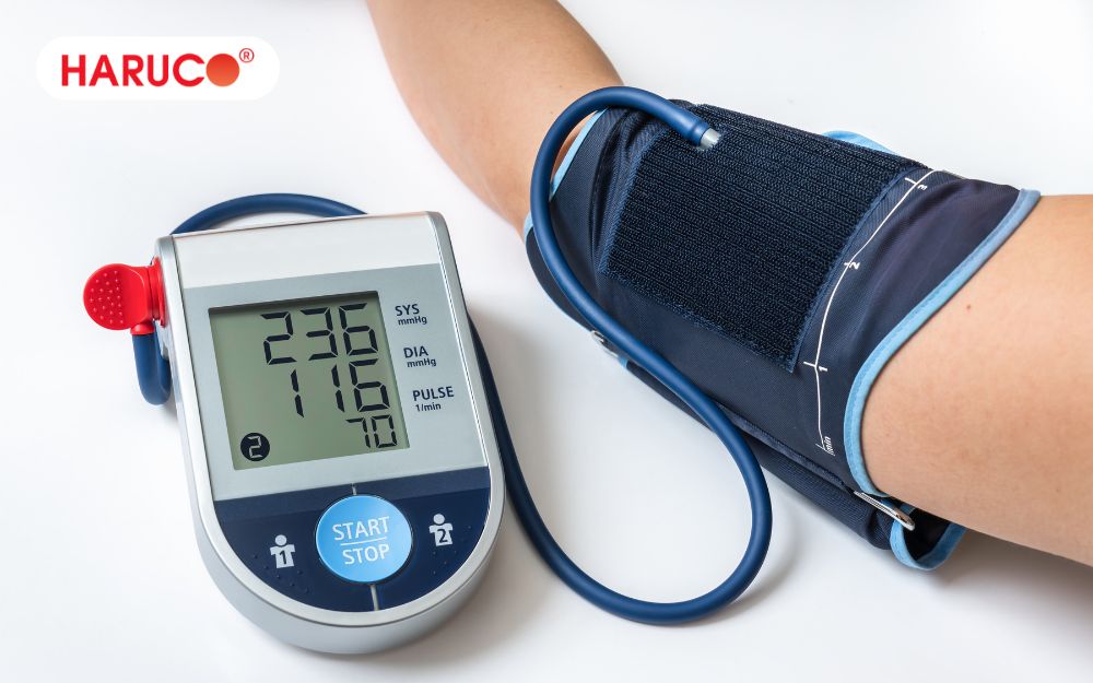 Chỉ số huyết áp đo tại phòng khám từ 140/90 mmHg trở lên là cao huyết áp