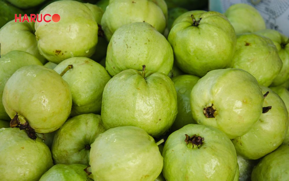 100g ổi chỉ chứa khoảng 68 calo