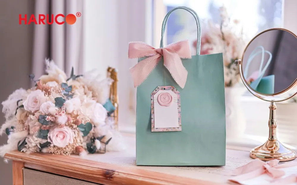 Dựa vào điều kiện tài chính cá nhân để lựa chọn một món quà phù hợp