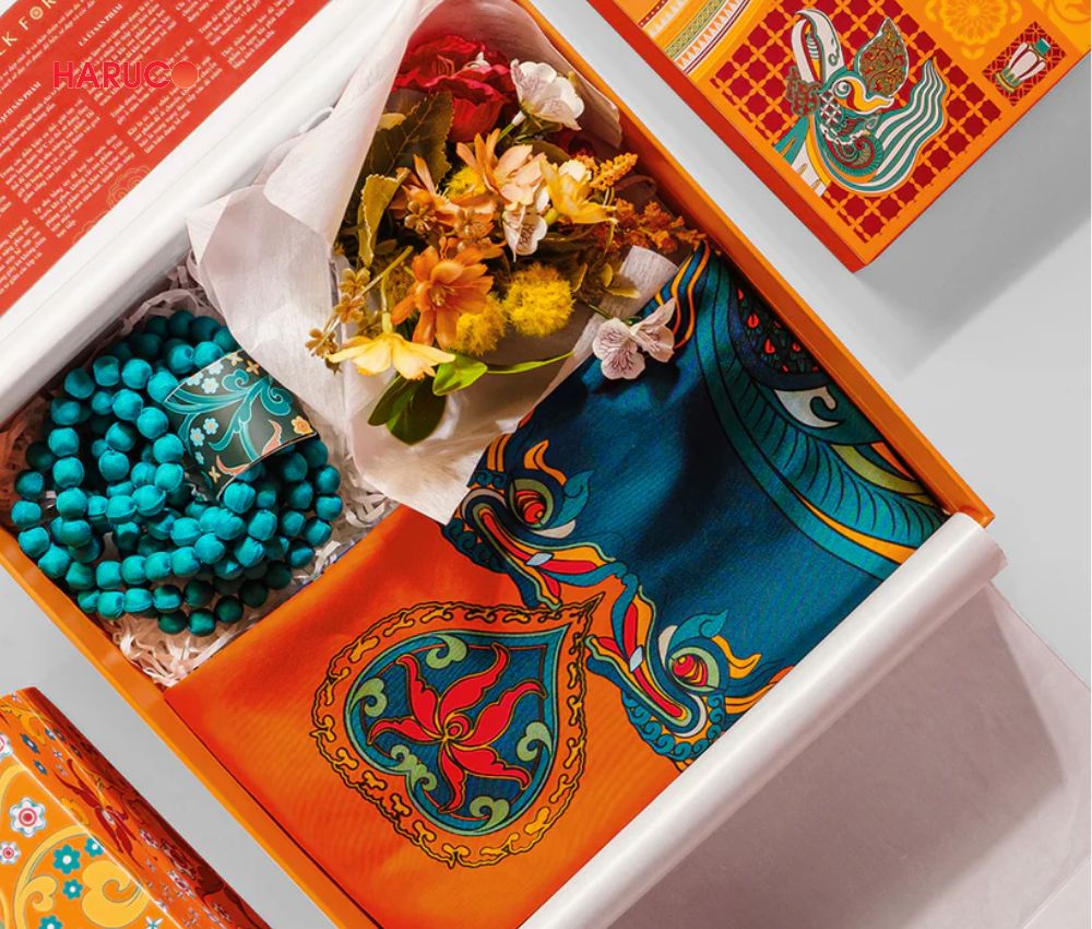 Tặng mẹ vợ khăn choàng cao cấp