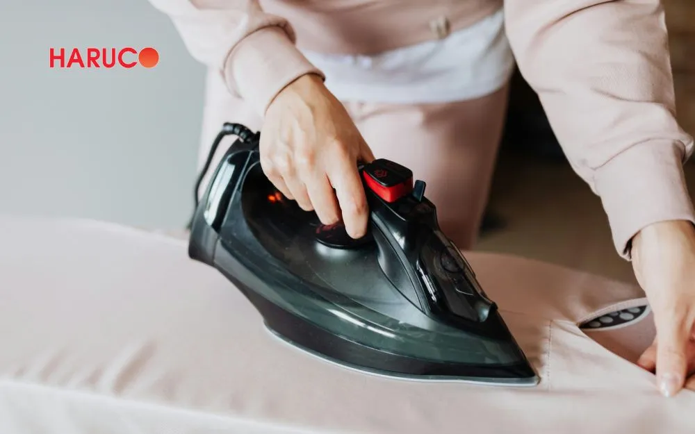 Tặng sinh nhật mẹ chồng bàn là quần áo