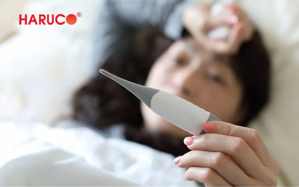 Không nên ngâm chân khi đang sốt cao