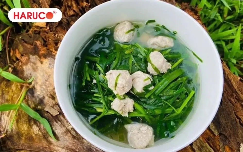 Người có sức đề kháng kém nên bổ sung canh hẹ vào thực đơn hàng ngày