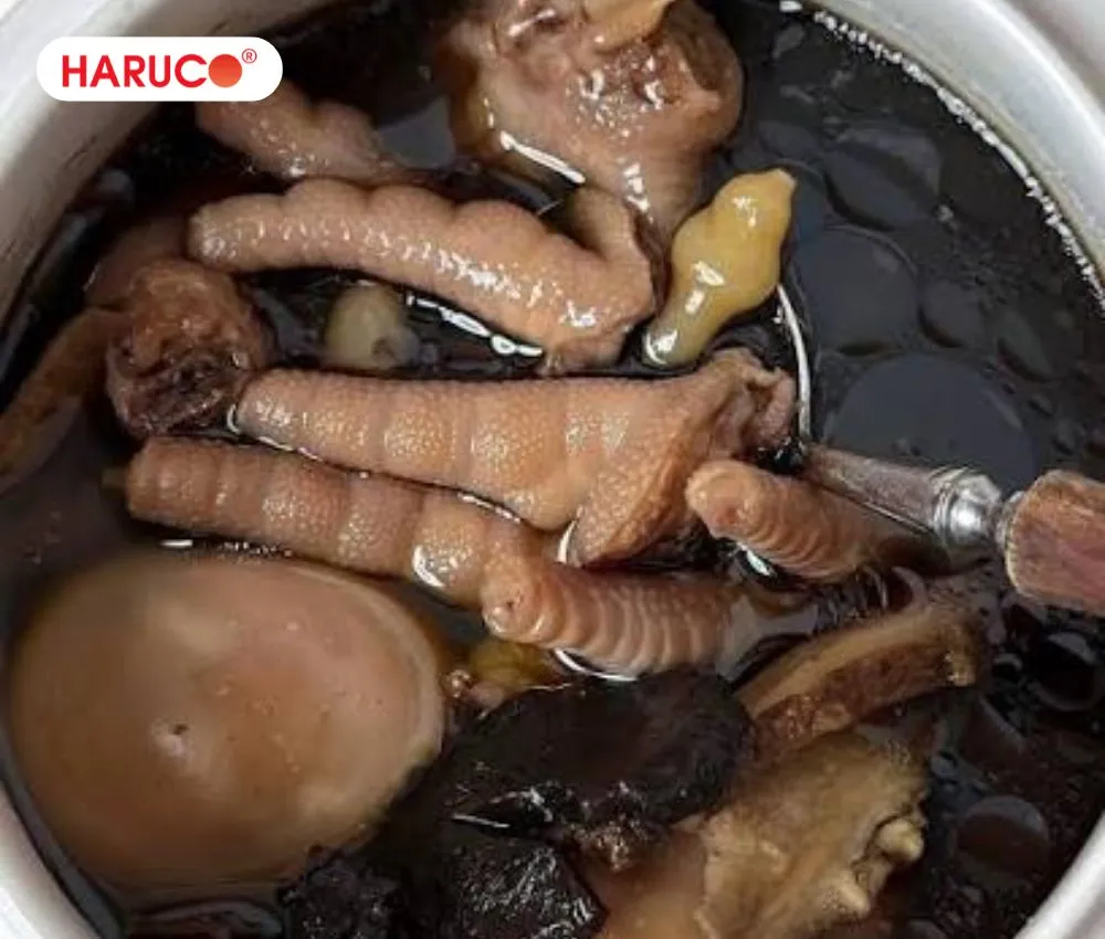 Chân gà hầm đậu đen giúp tăng cường sức khỏe cho các khớp, xương và sụn