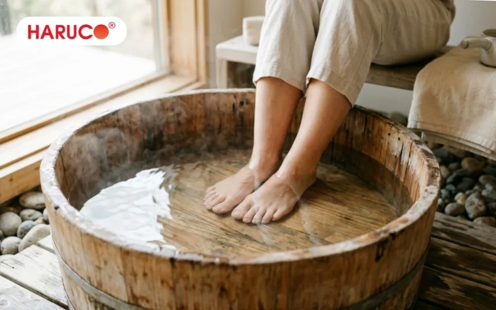Chỉ nên ngâm chân nước ấm tối đa 1 lần mỗi ngày