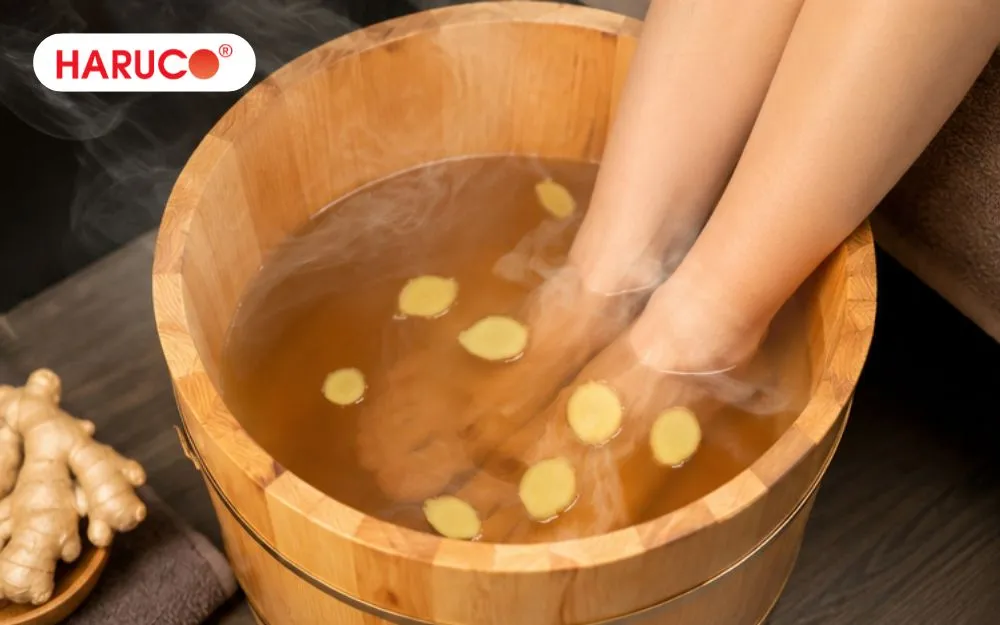 Trong quá trình ngâm chân, nếu xuất hiện bất kỳ dấu hiệu bất thường nên ngừng ngay