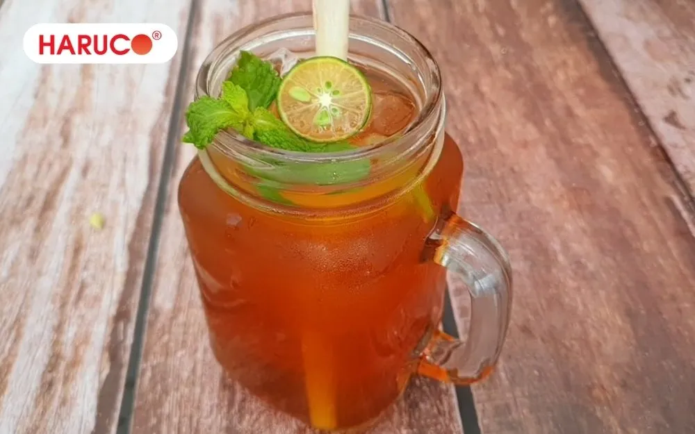 Thêm đá để uống giải khát vào mùa hè