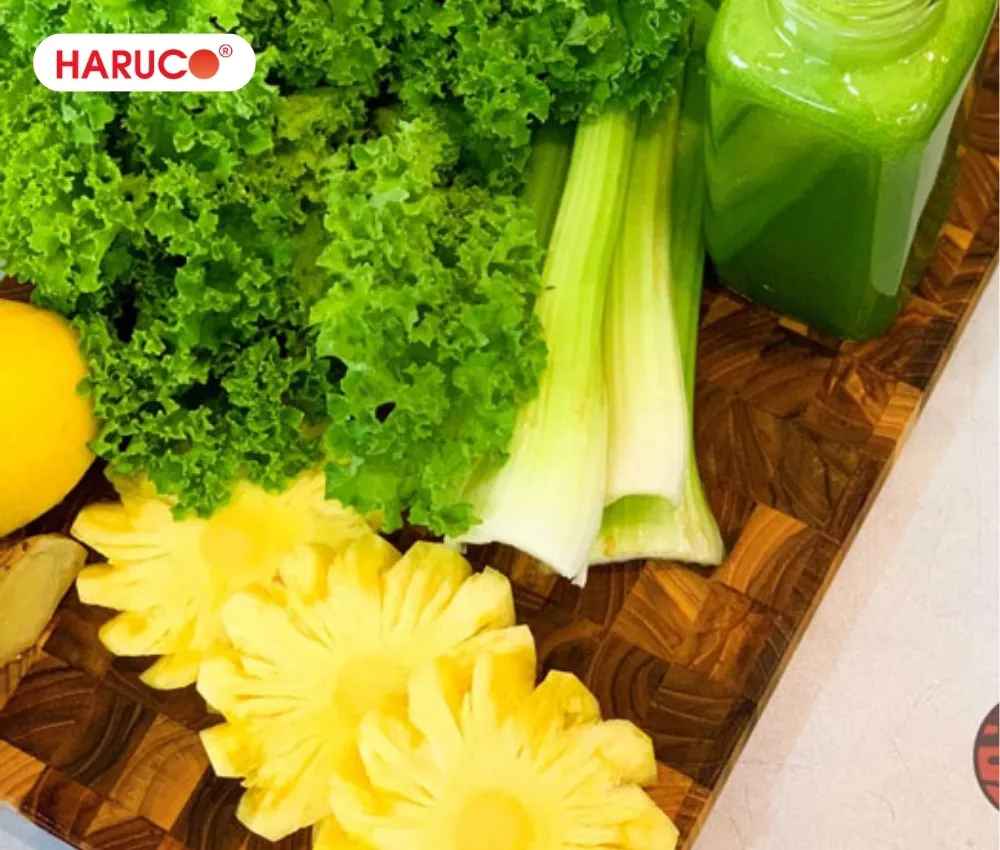 Công thức làm nước ép cần tây với dứa rất đơn giản