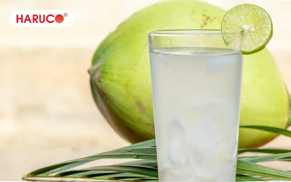 Uống nước dừa với chanh có tác dụng hạn chế lượng đường nạp vào cơ thể