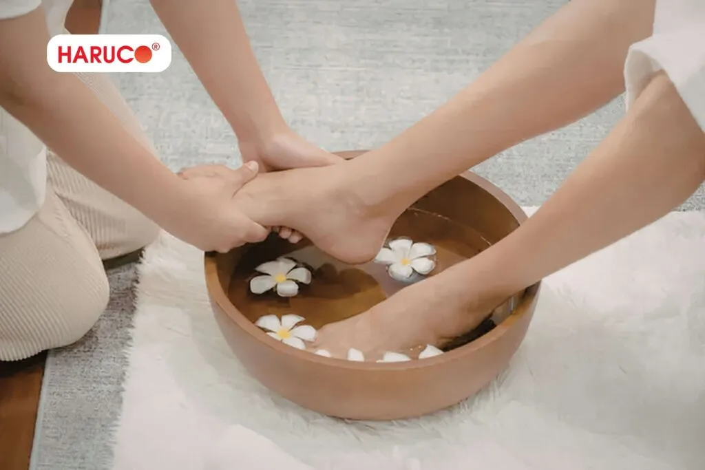 Cách khắc phục tình trạng bàn tay chân lạnh vào mùa đông 