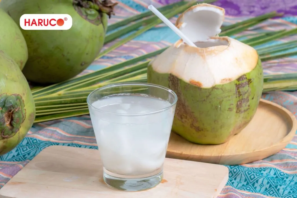 Lợi ích của nước dừa đối với người bong gân