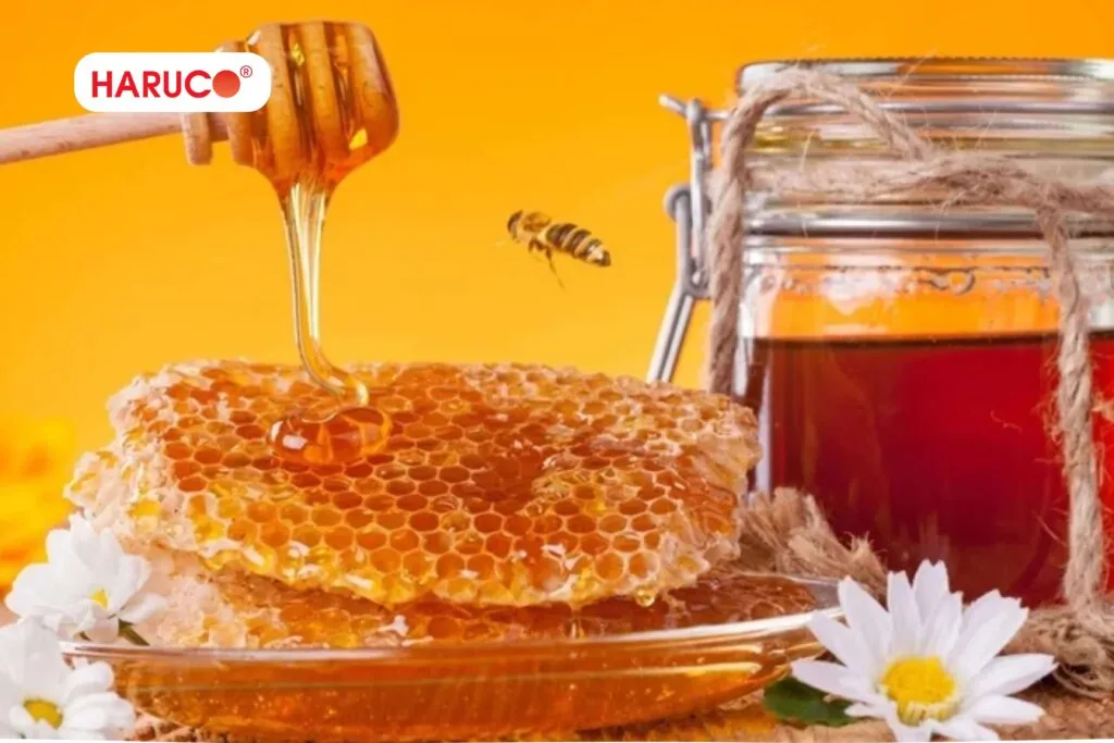 Mật ong có những đặc tính gì giúp cải thiện hơi thở?