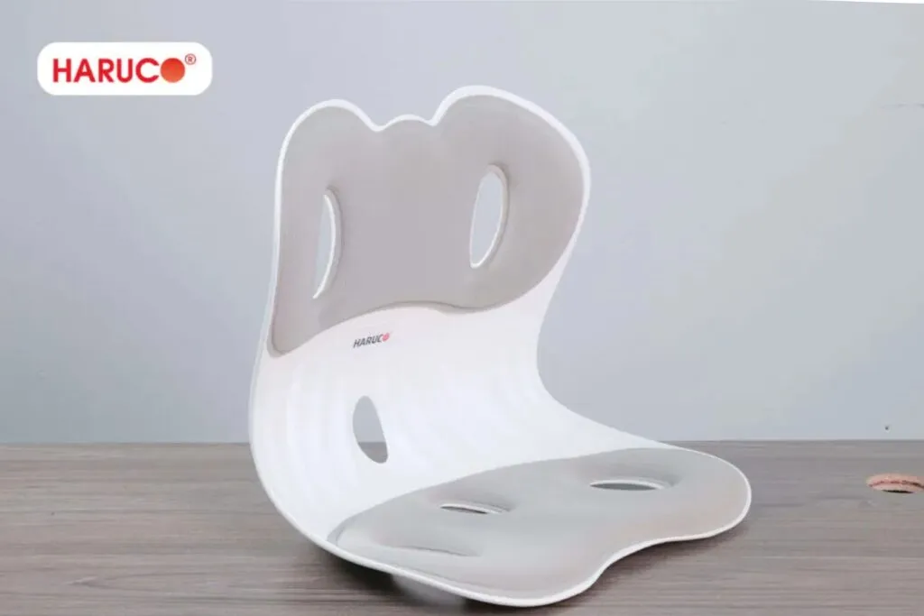 Hỗ trợ tư thế ngồi với đai chống gù và ghế công thái học Haruco 